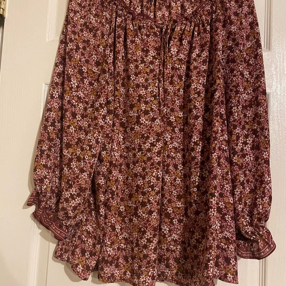 Max Studio Burgundy Floral Top